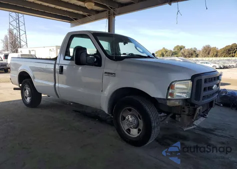 2005 Ford F250 Super Duty из США, поврежденный, VIN 1FTNF20565EC23617